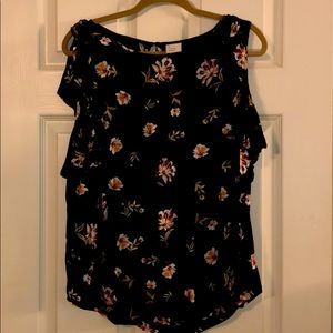 Women’s sleeveless blouse
